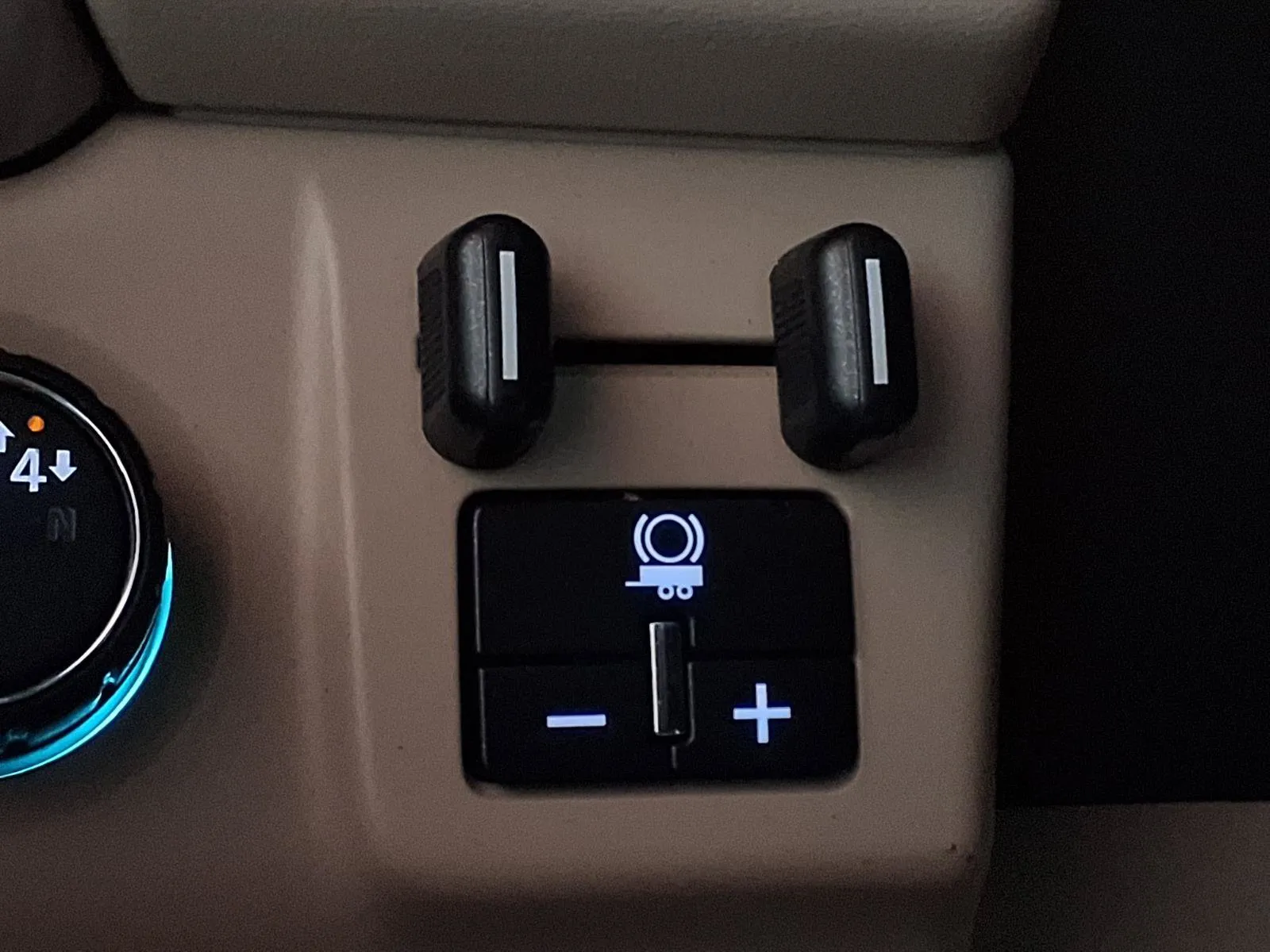 GMC Yukon XL photo 29