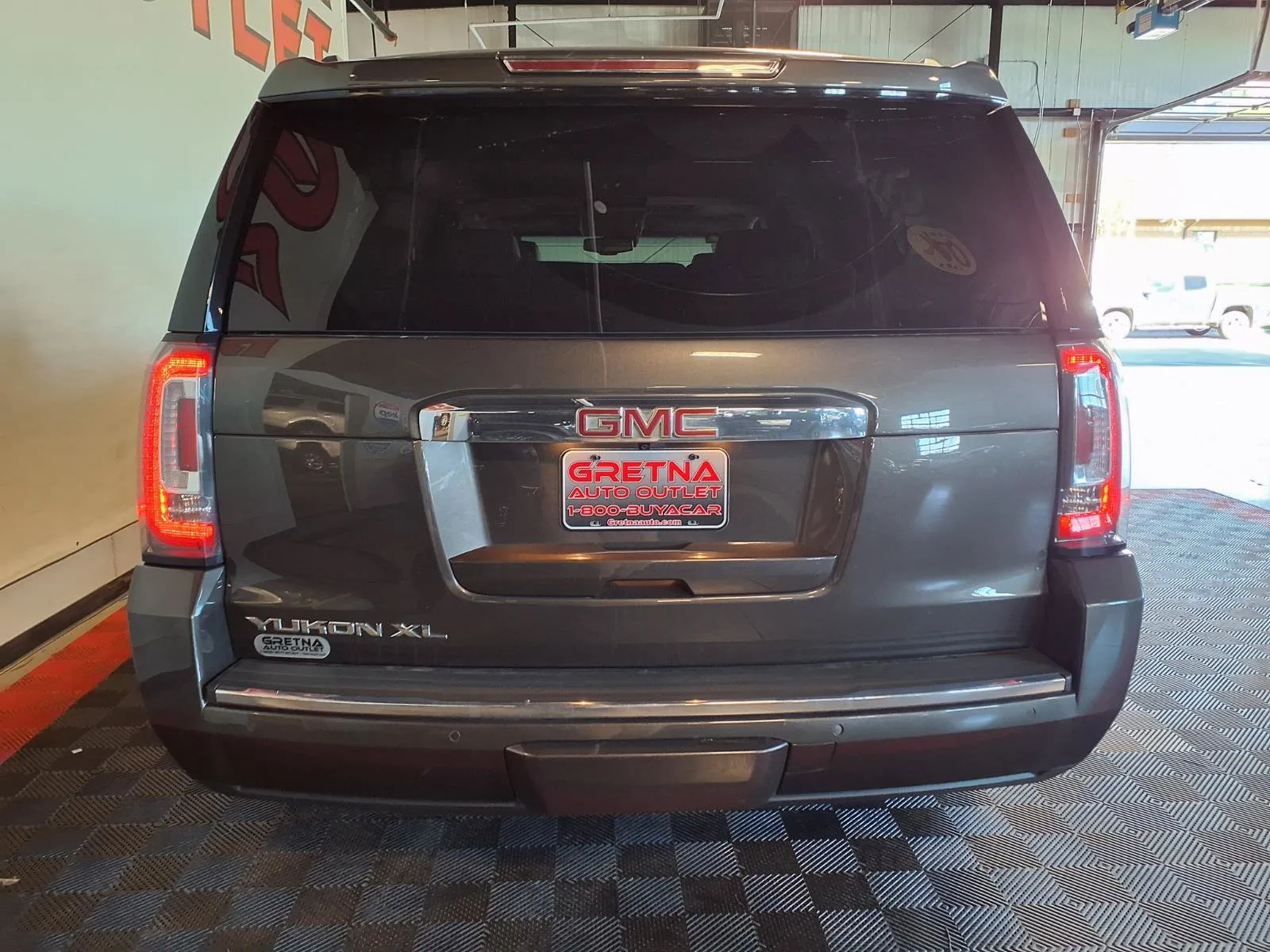 GMC Yukon XL photo 6
