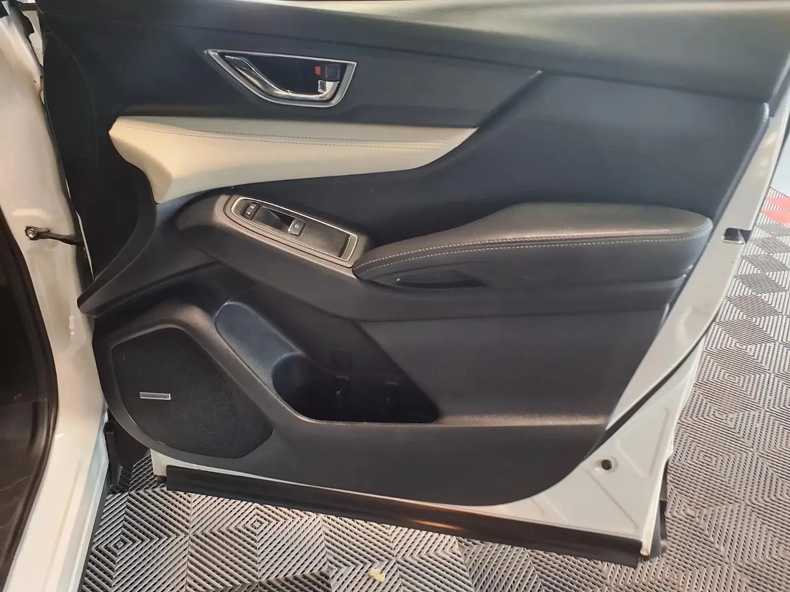 Subaru Ascent photo 12