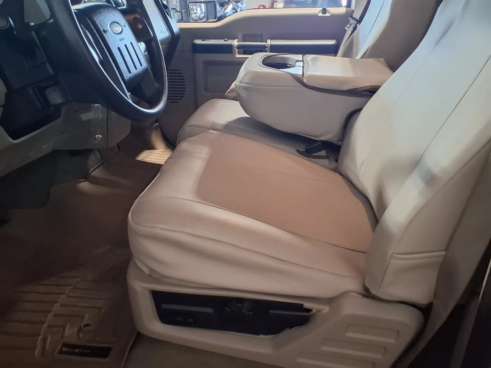 Ford F-350 photo 15