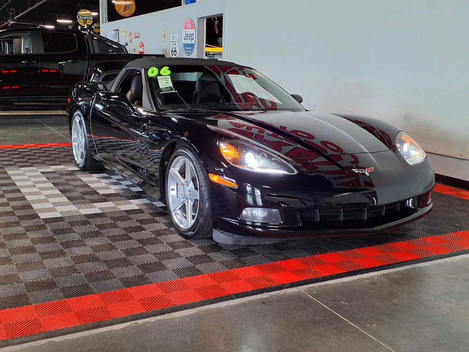 Chevrolet Corvette photo 2