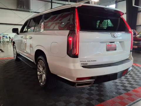 More photos of 2023 Cadillac Escalade ESV 4WD Premium Luxury at Gretna Auto Outlet, NE