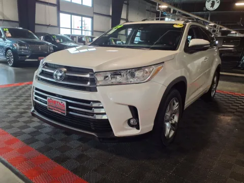 More photos of 2019 Toyota Highlander Limited at Gretna Auto Outlet, NE