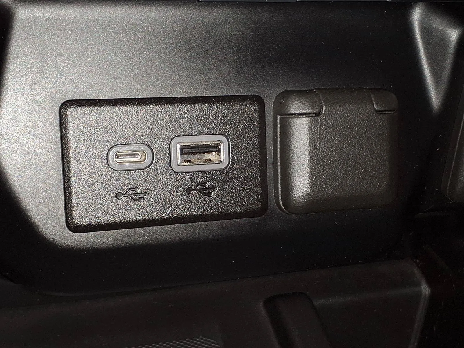 Chevrolet Silverado photo 19