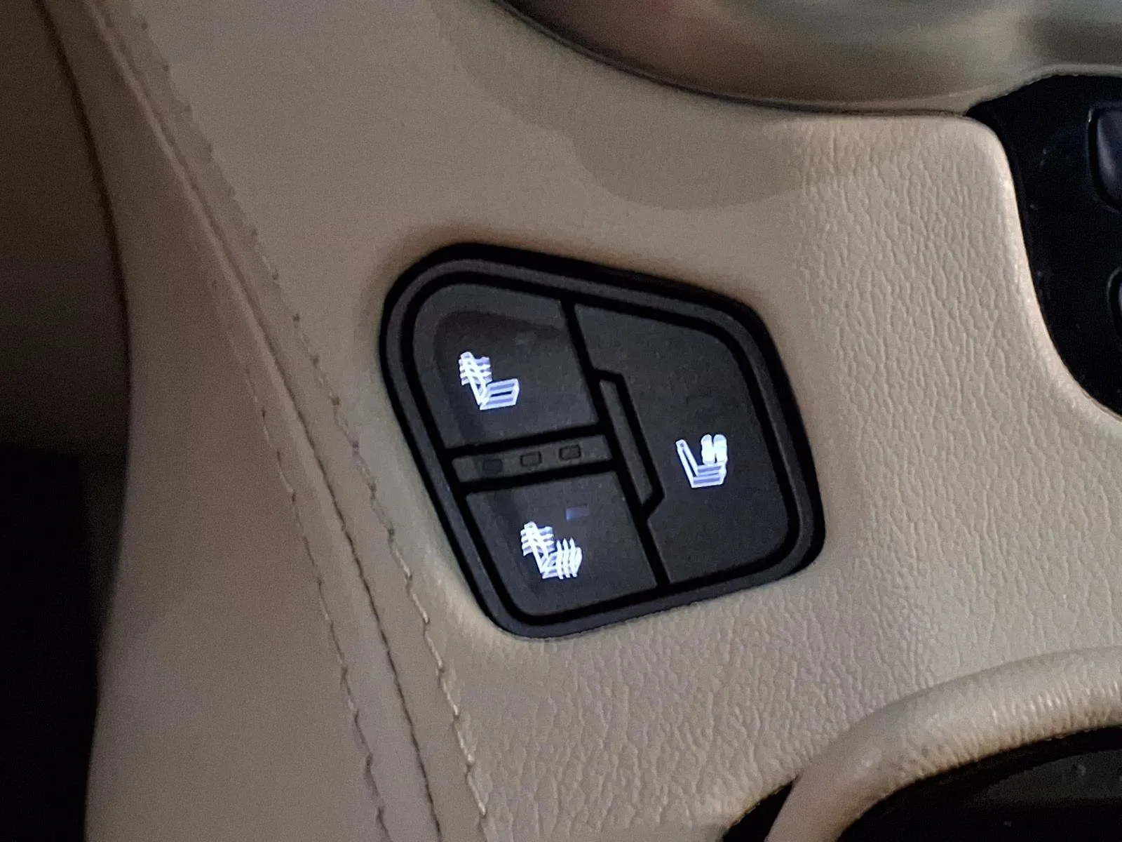 GMC Yukon XL photo 21