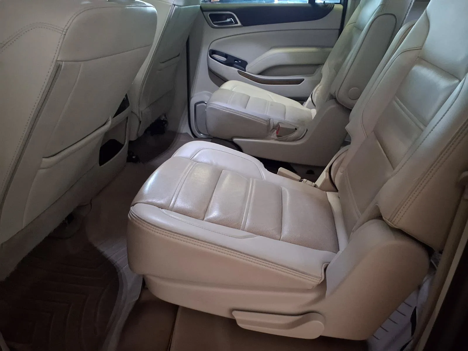 GMC Yukon XL photo 15