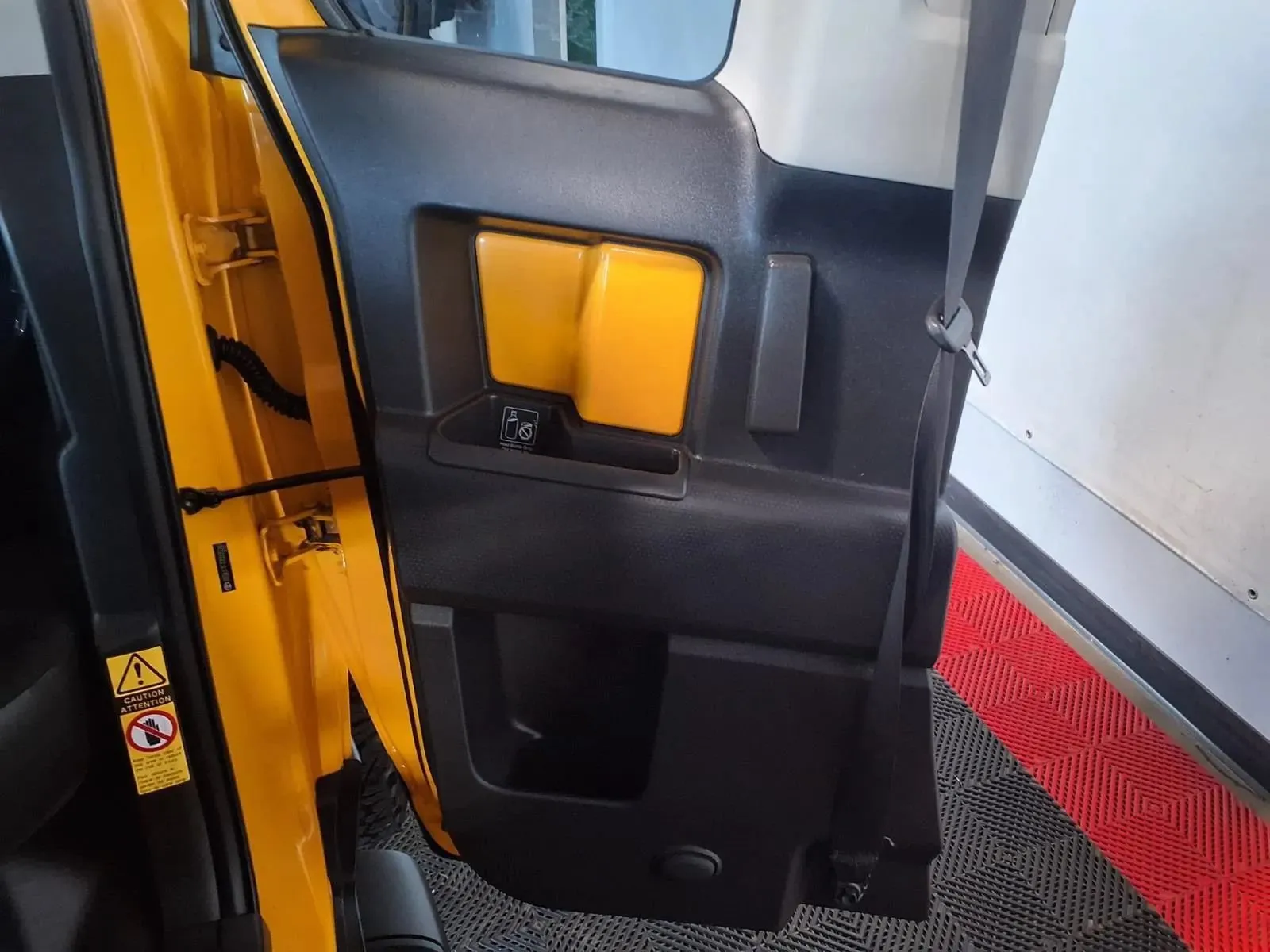 Toyota FJ Cruiser photo 13