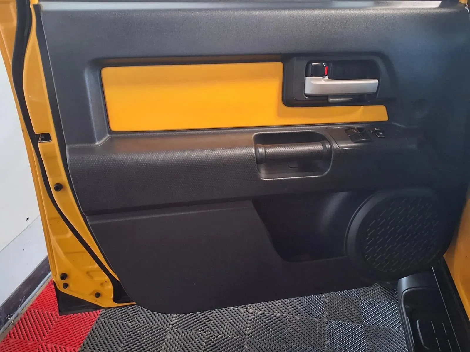 Toyota FJ Cruiser photo 15