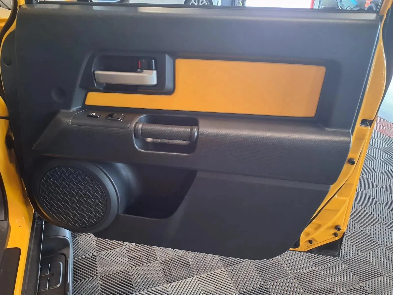 Toyota FJ Cruiser photo 11