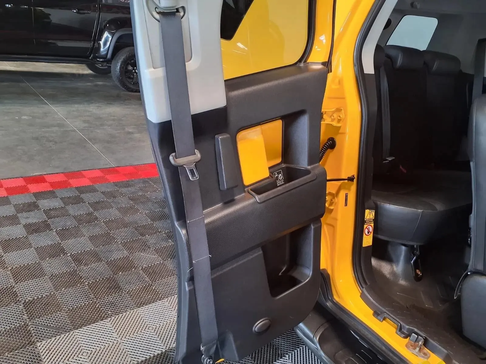 Toyota FJ Cruiser photo 9