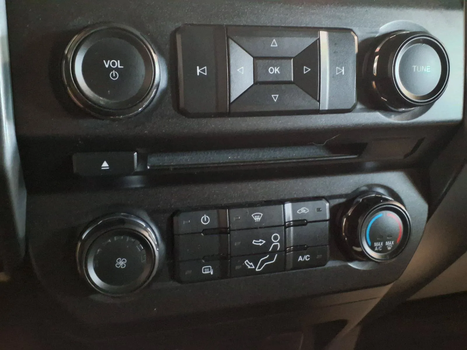 Ford F-250 photo 19