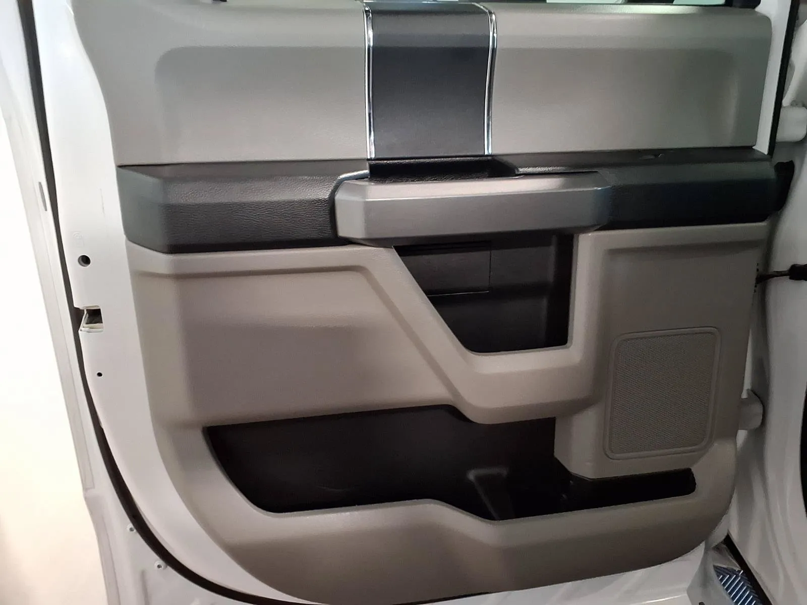 Ford F-250 photo 12