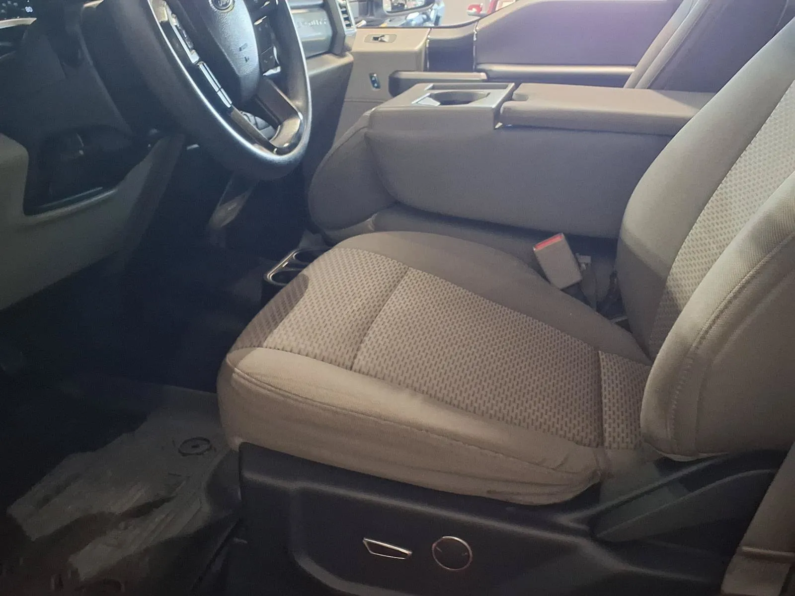 Ford F-250 photo 16
