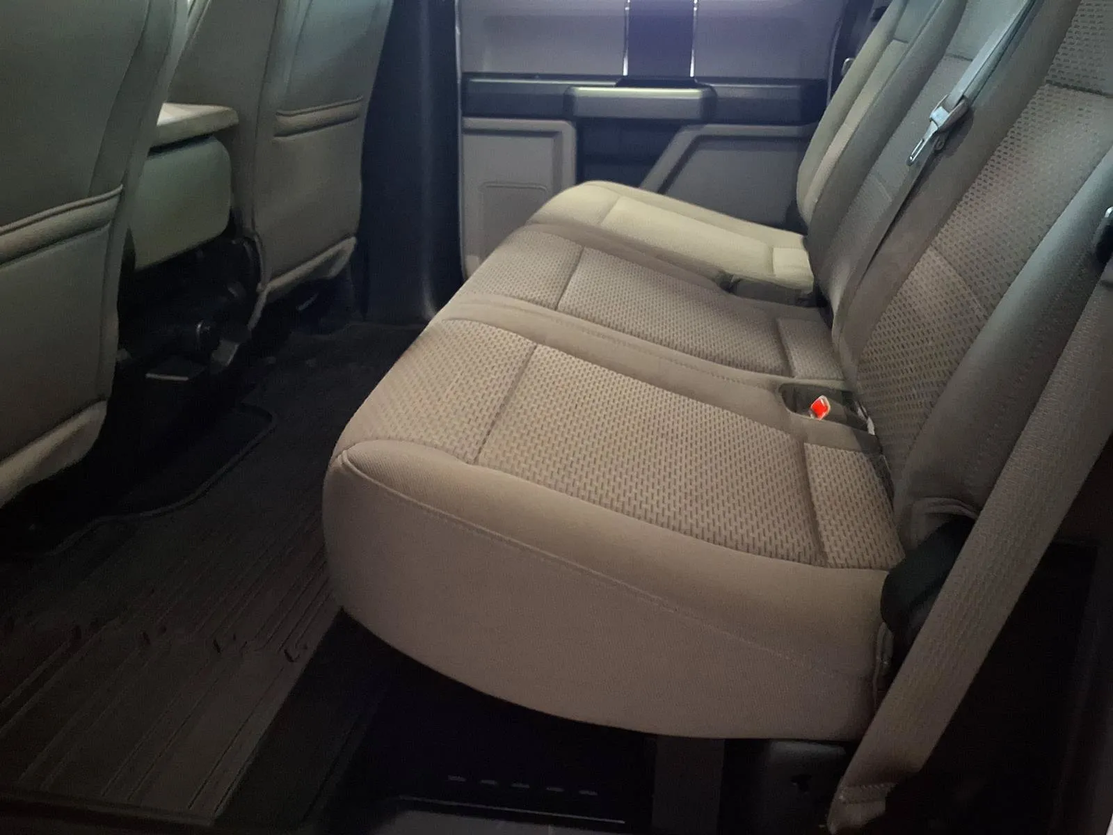 Ford F-250 photo 13
