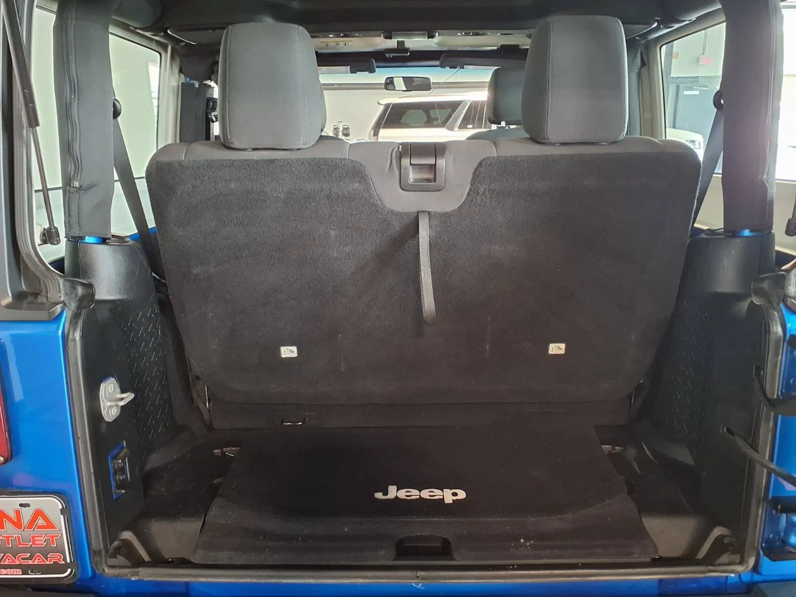 Jeep Wrangler photo 7