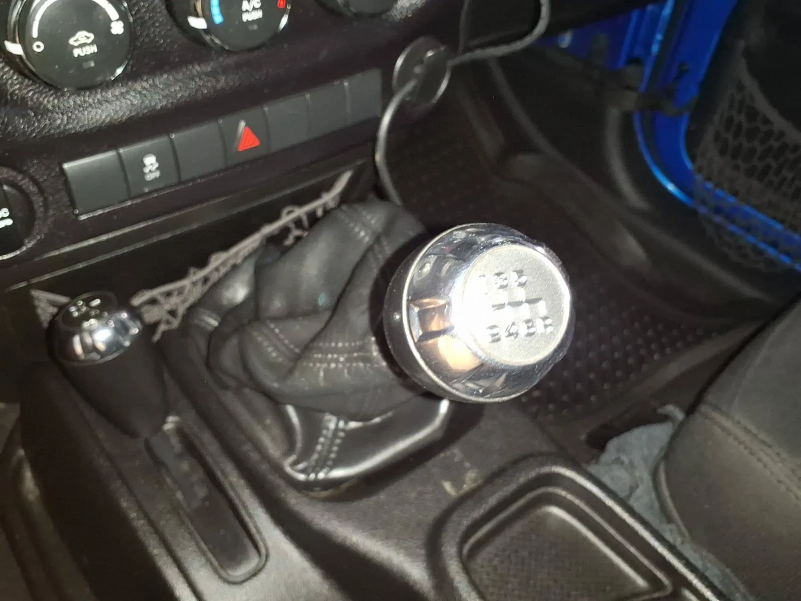 Jeep Wrangler photo 20