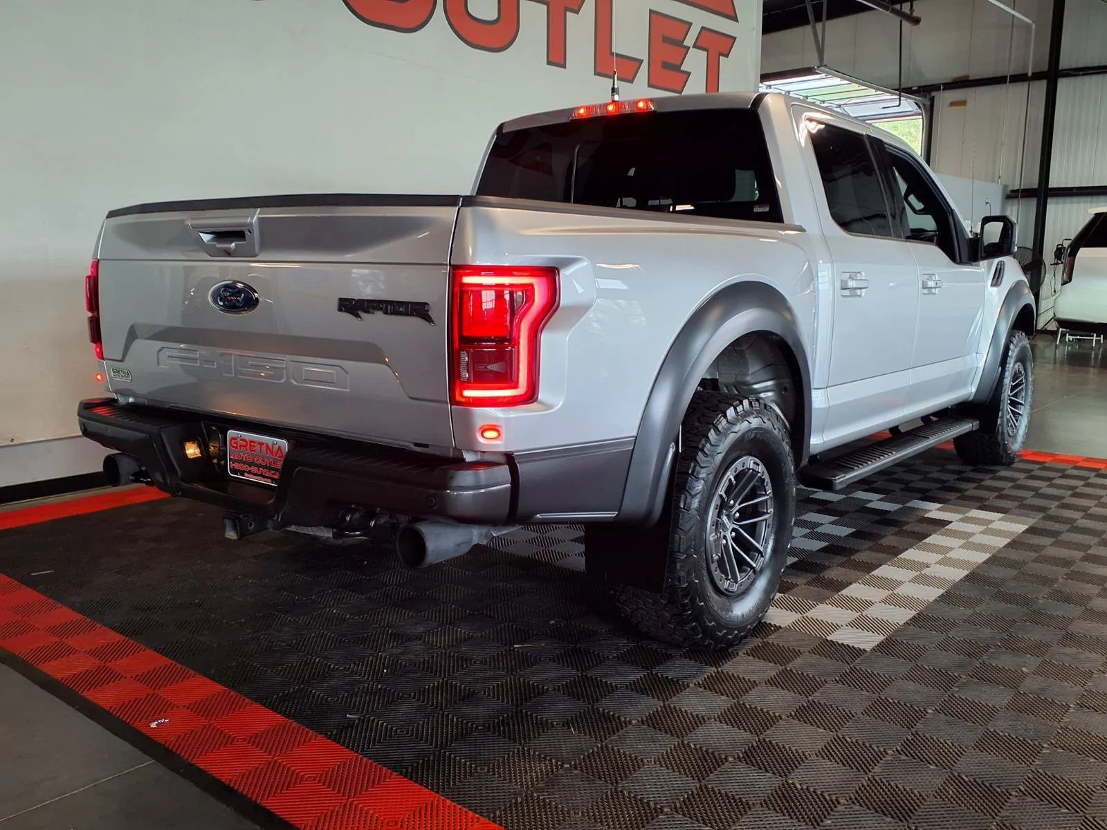 Ford F-150 photo 7