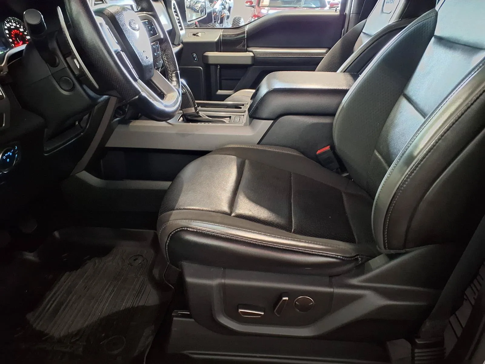 Ford F-150 photo 15