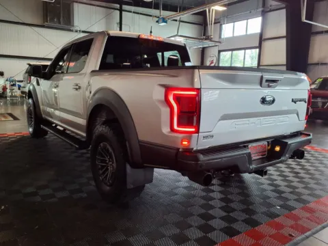 More photos of 2019 Ford F-150 Raptor at Gretna Auto Outlet, NE