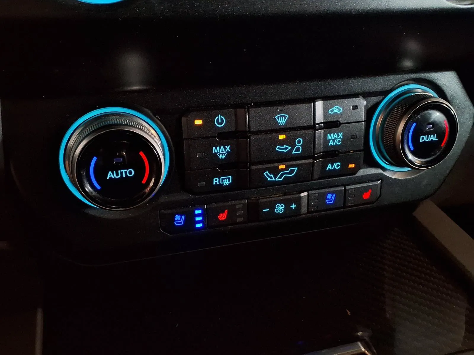 Ford F-150 photo 21