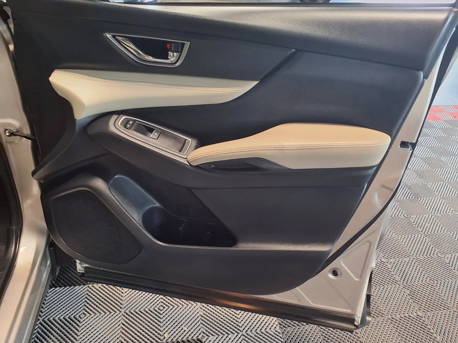 Subaru Ascent photo 12