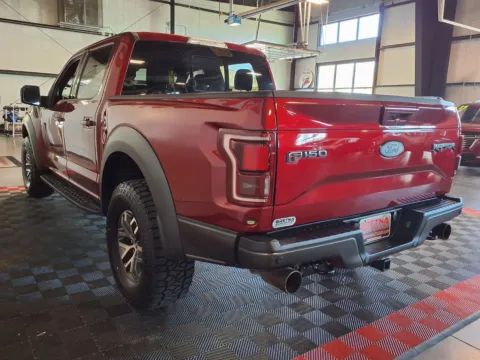 More photos of 2017 Ford F-150 Raptor at Gretna Auto Outlet, NE