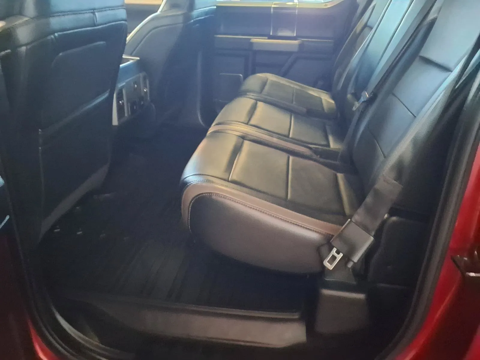 Ford F-150 photo 13
