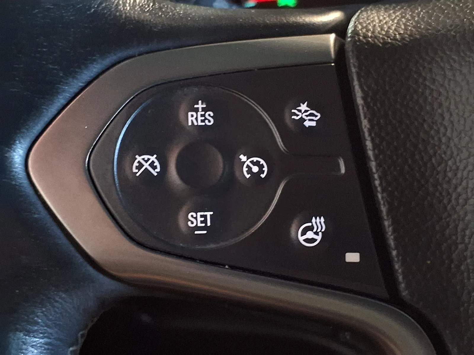 Chevrolet Suburban photo 27