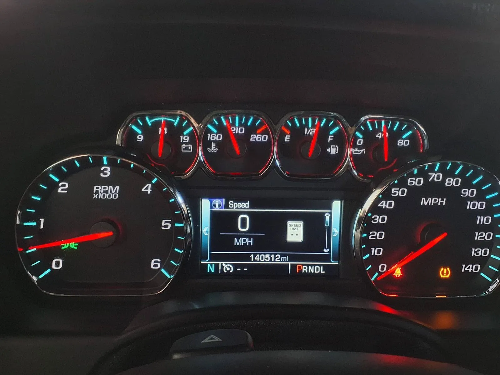 Chevrolet Suburban photo 24