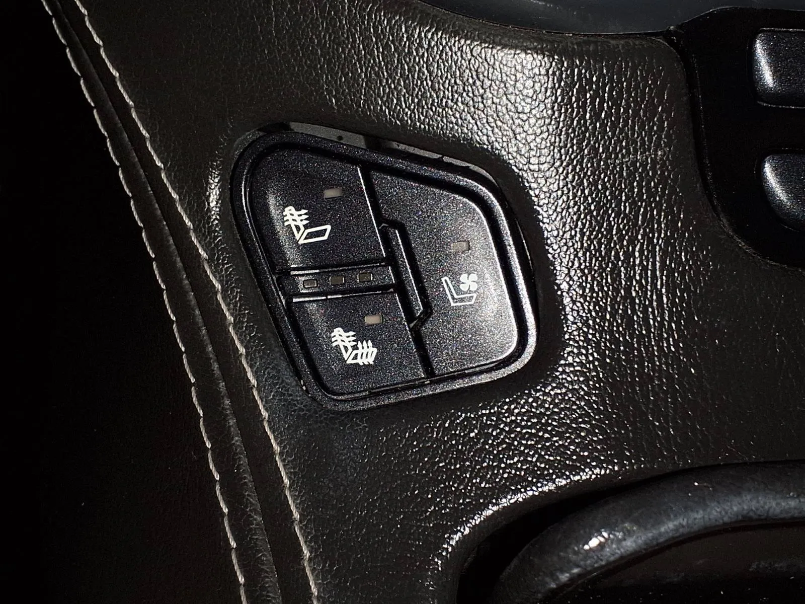 Chevrolet Suburban photo 22