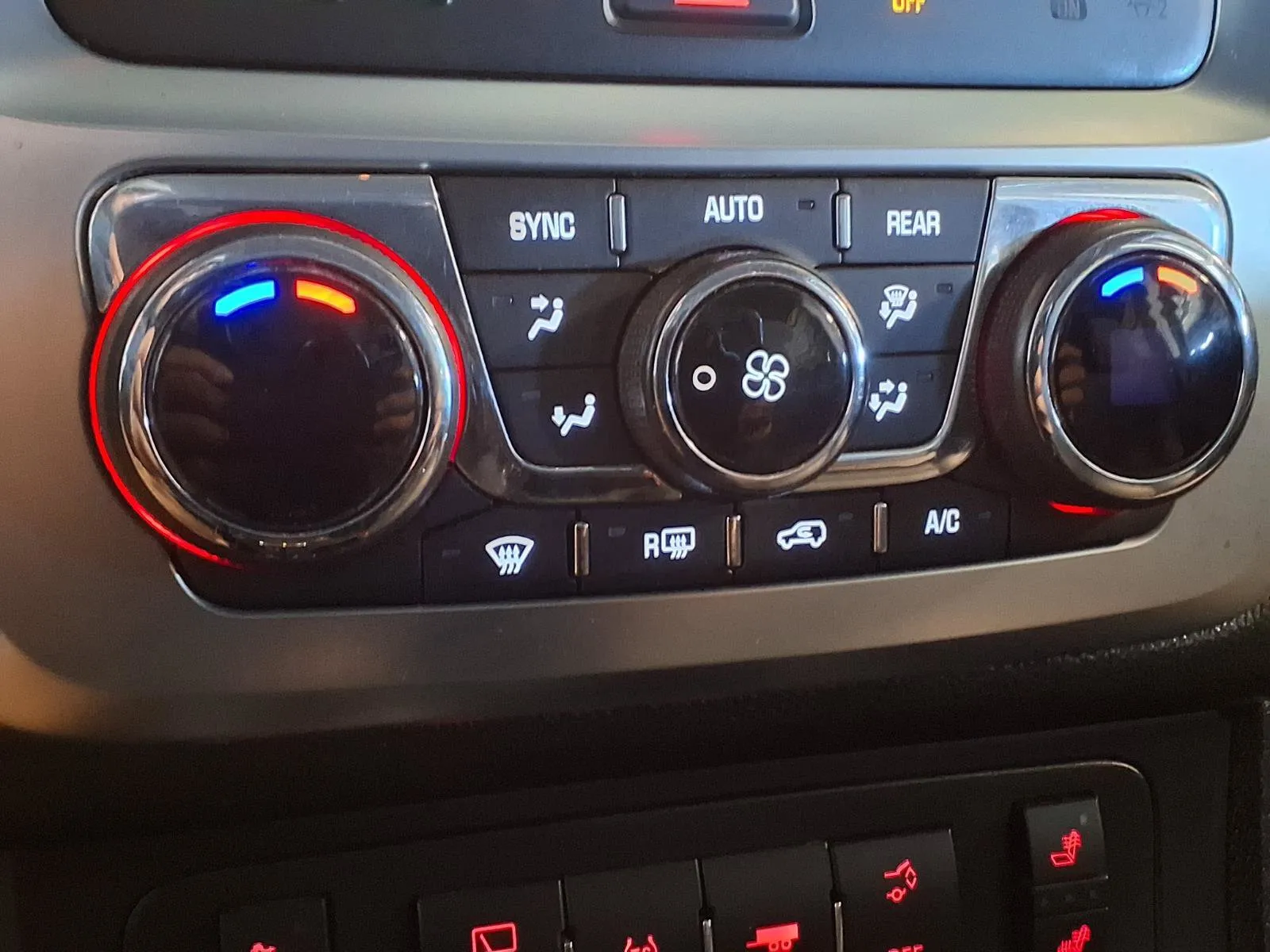 GMC Acadia photo 20