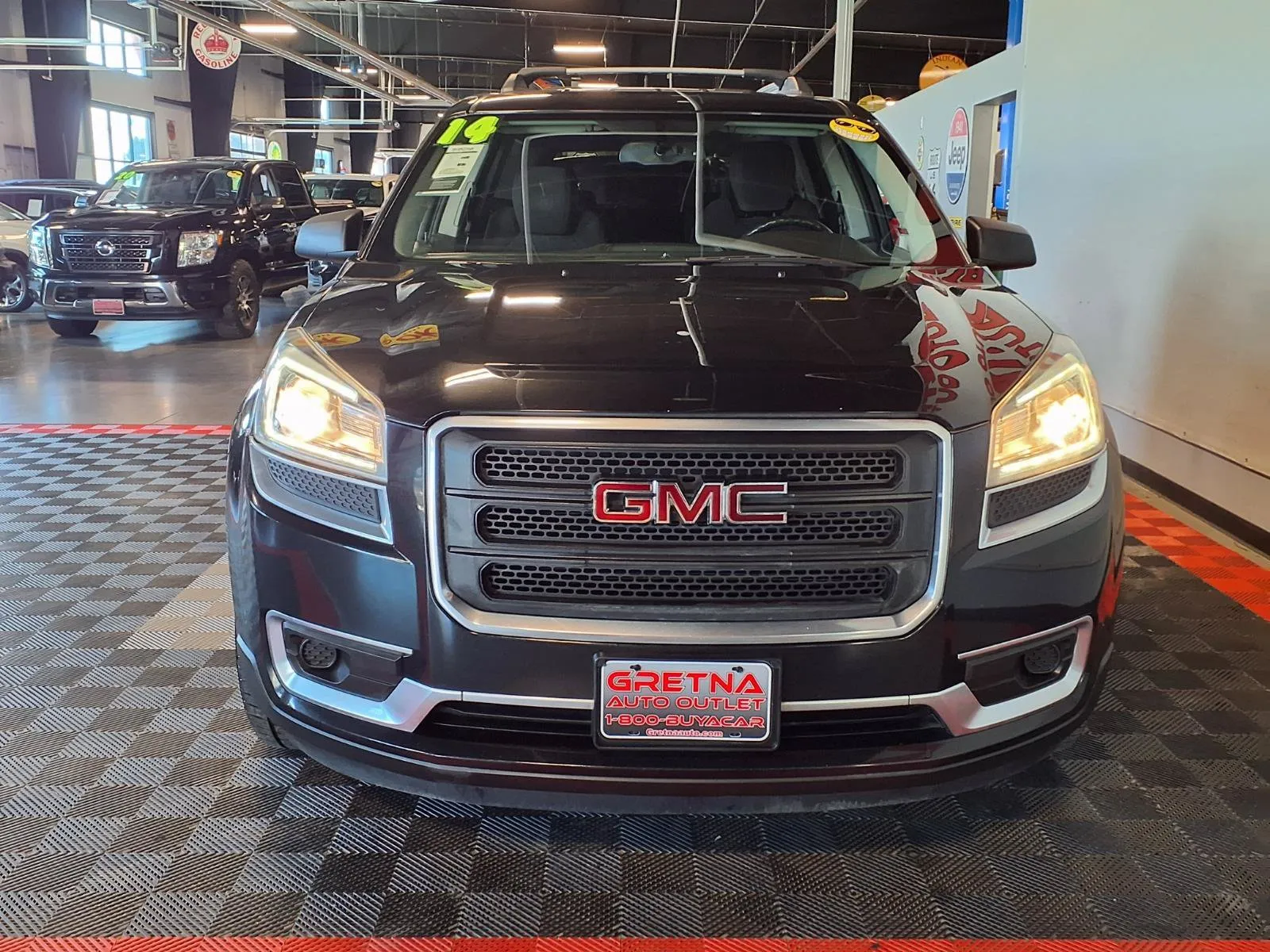 GMC Acadia photo 3