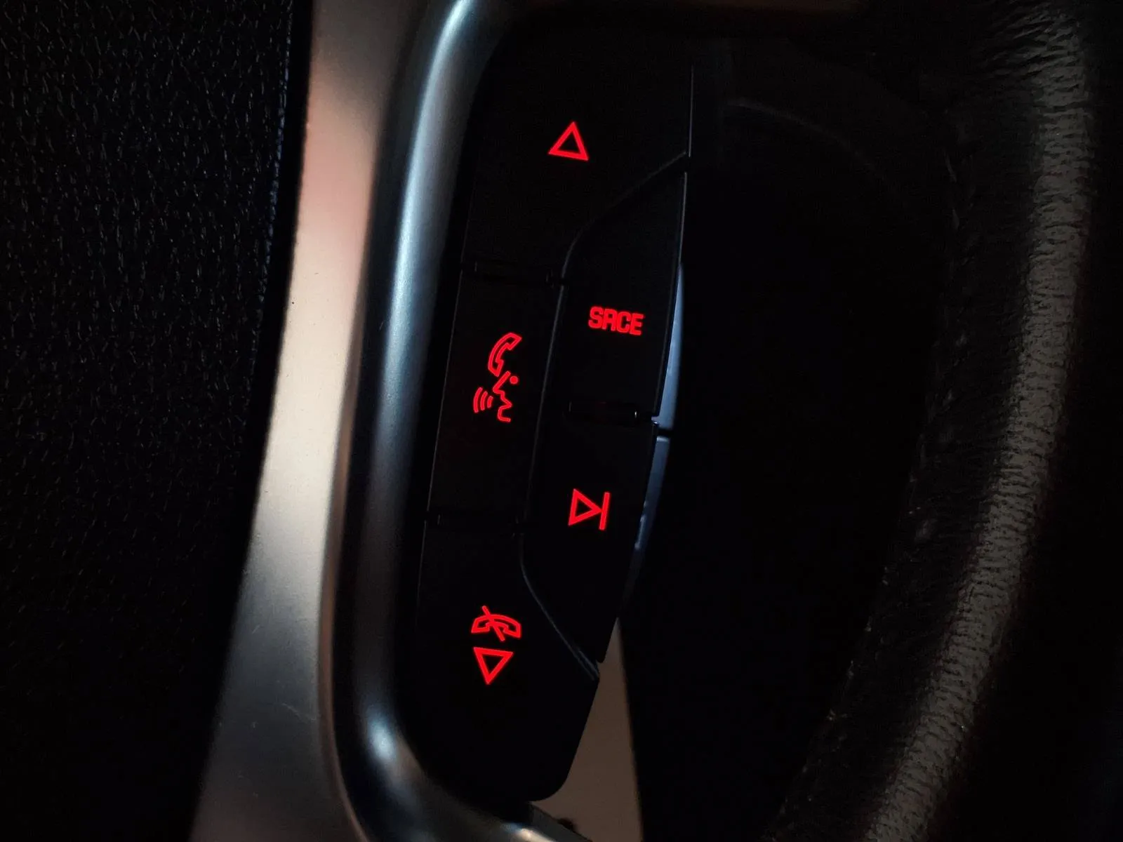 GMC Acadia photo 25