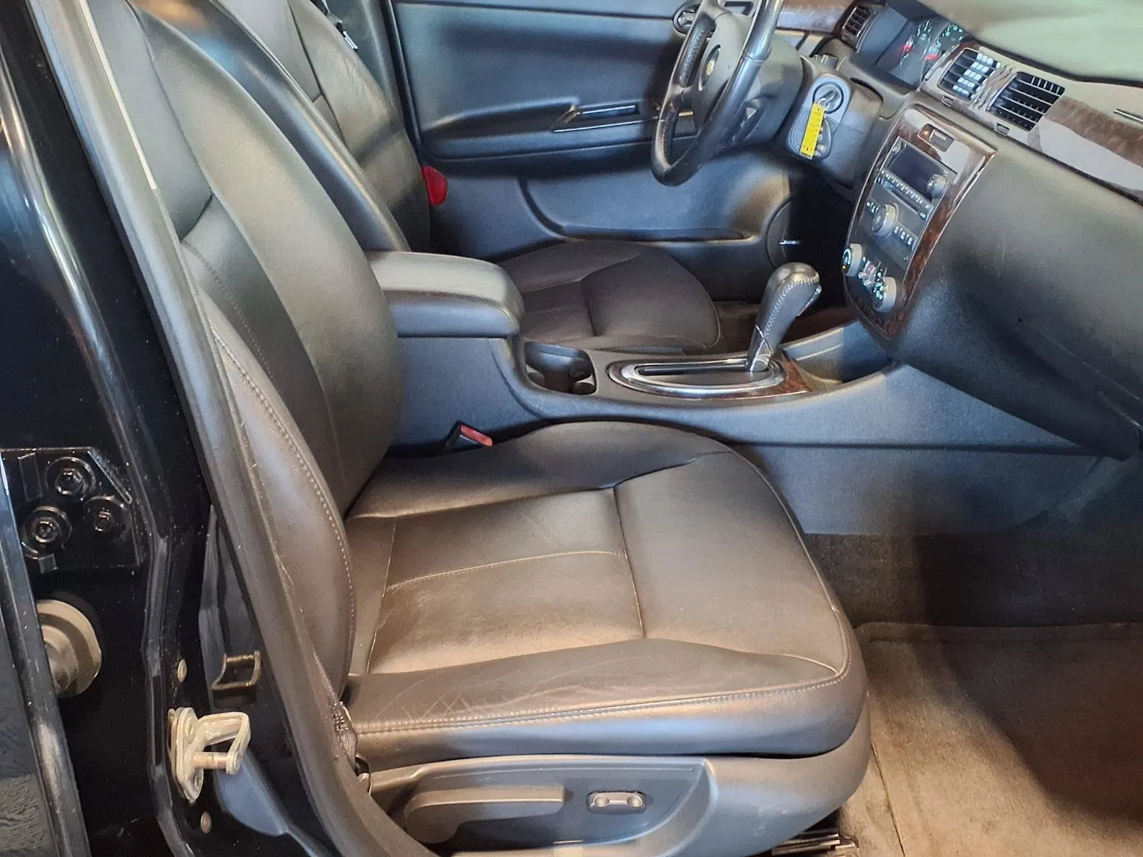Chevrolet Impala photo 11