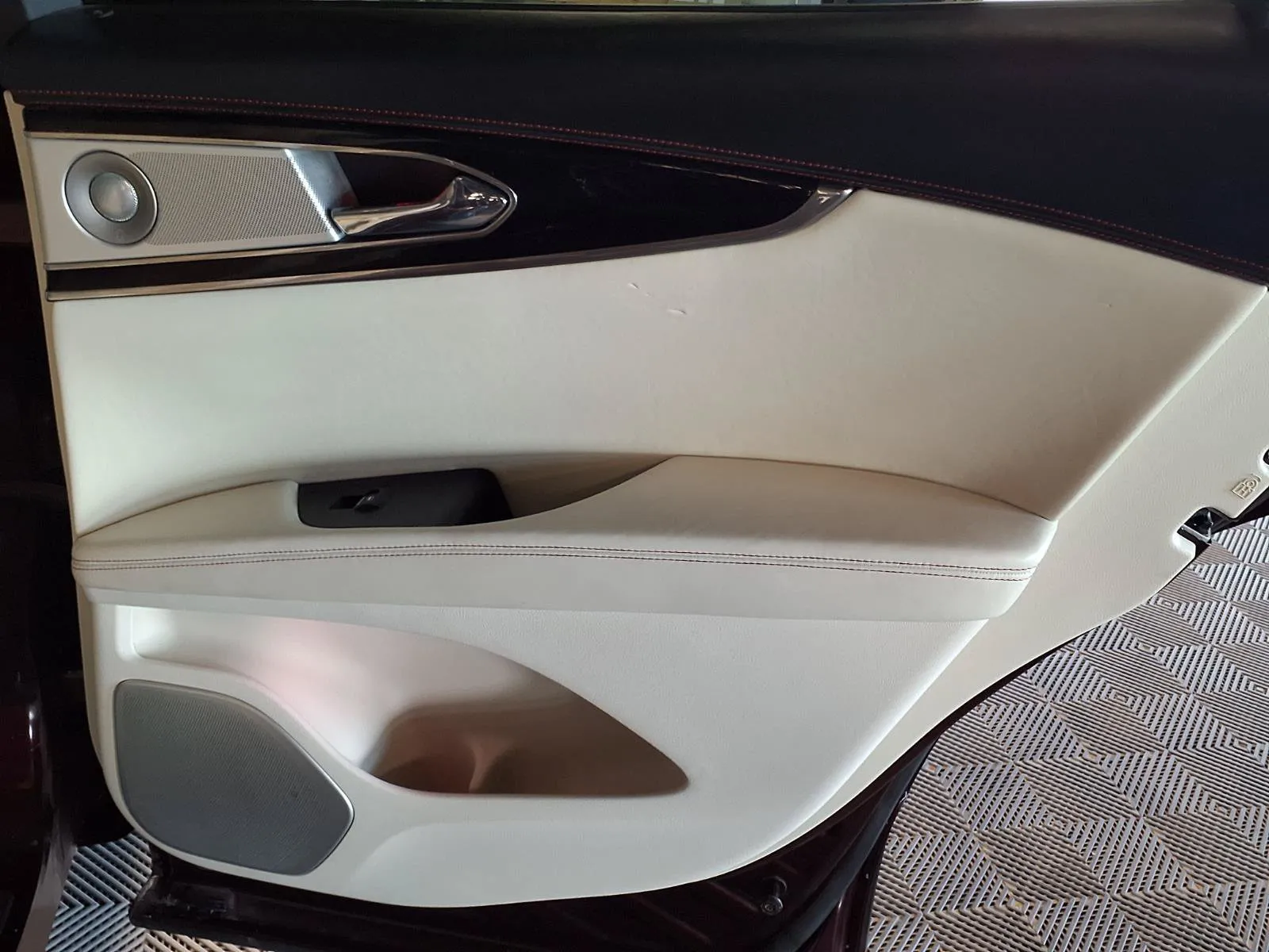 Lincoln MKX photo 10