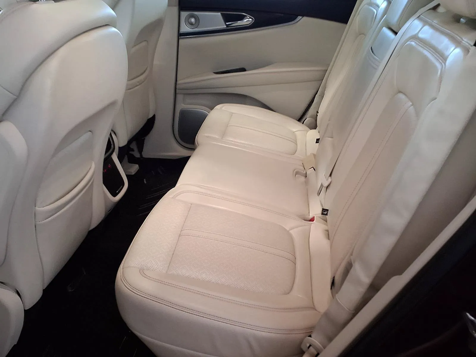 Lincoln MKX photo 15