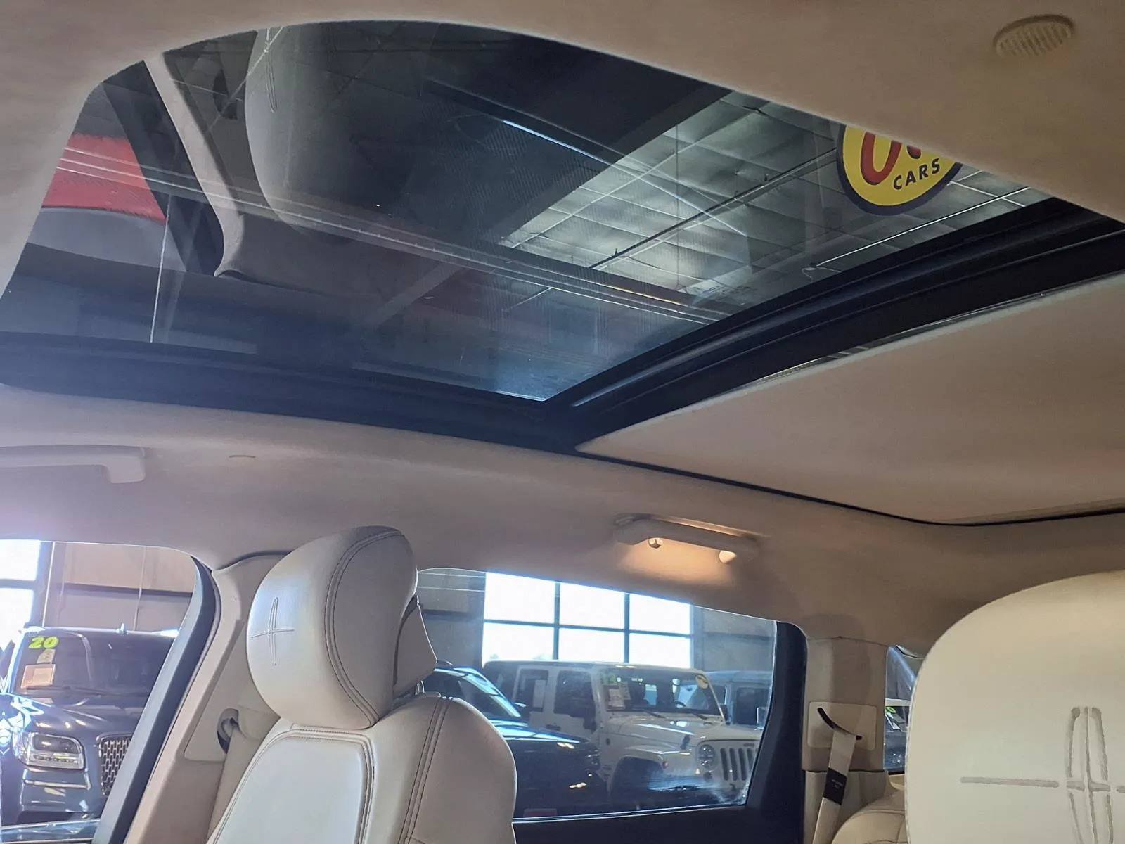 Lincoln MKX photo 19
