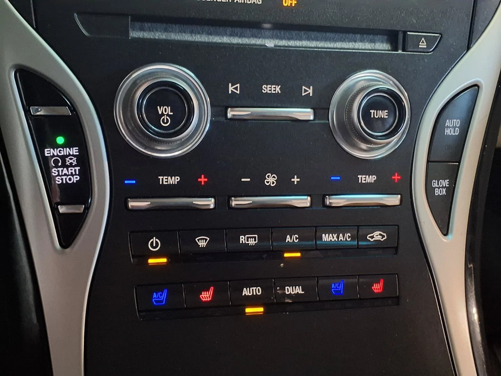 Lincoln MKX photo 23