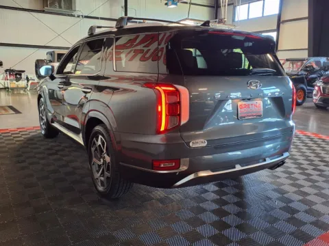 More photos of 2022 Hyundai Palisade Calligraphy at Gretna Auto Outlet, NE