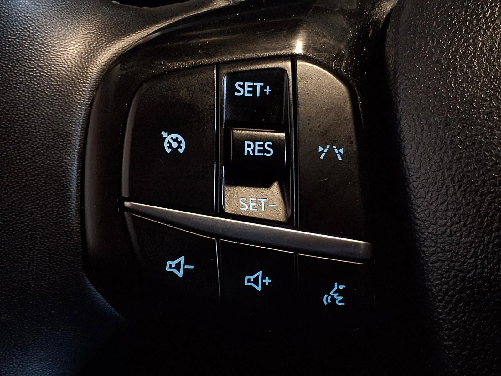 Ford Escape photo 27