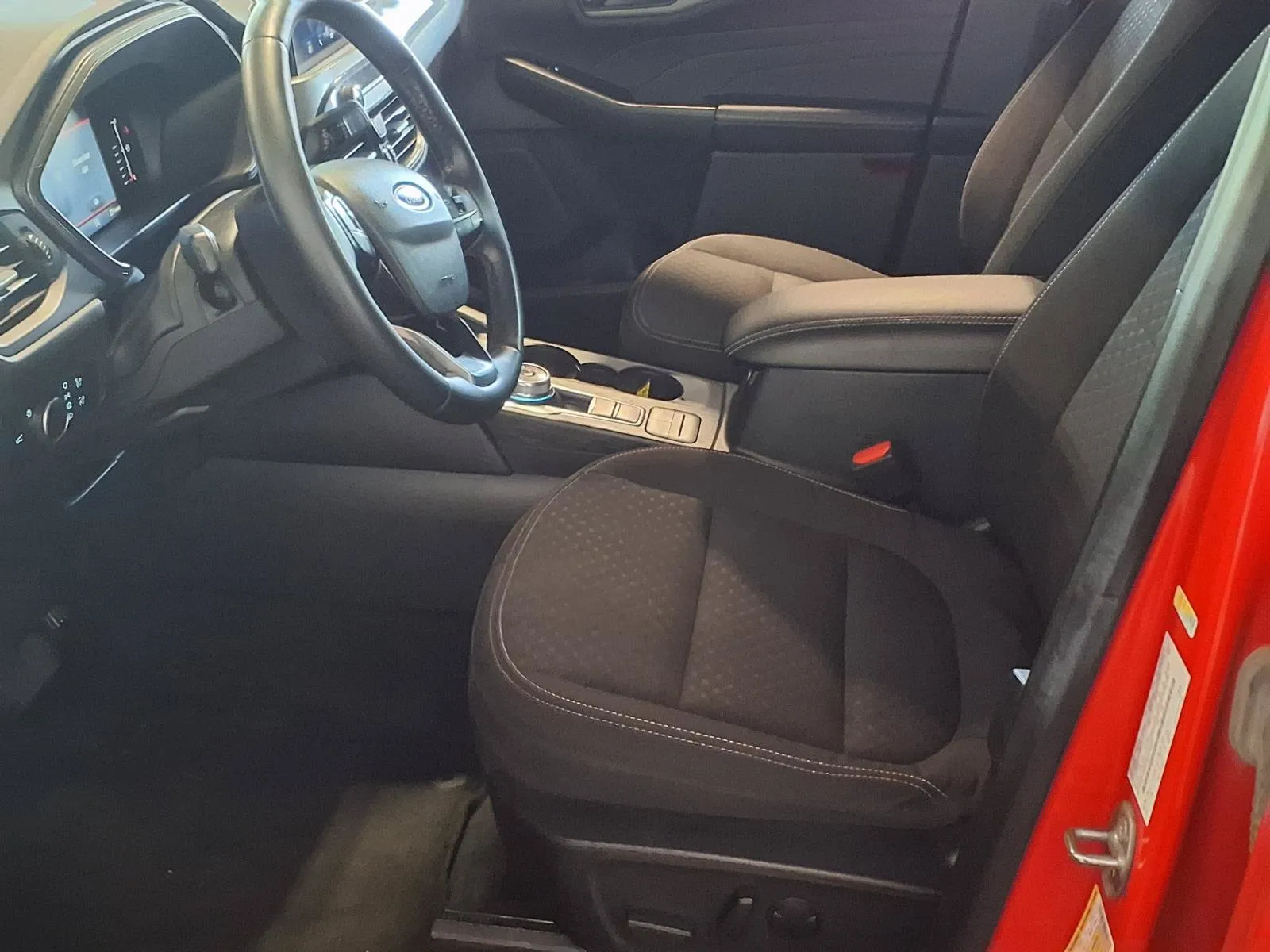 Ford Escape photo 18