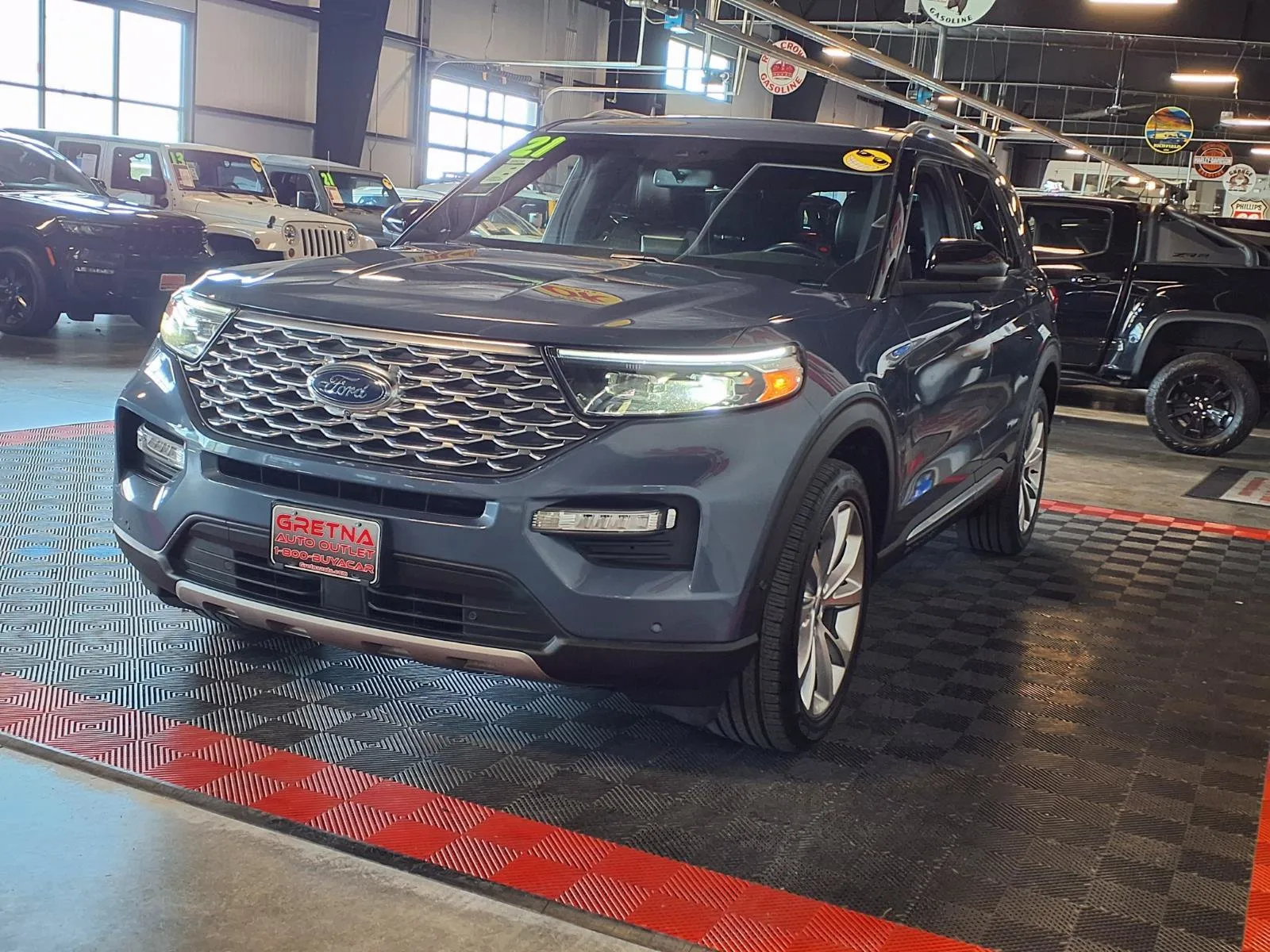 Ford Explorer photo 4
