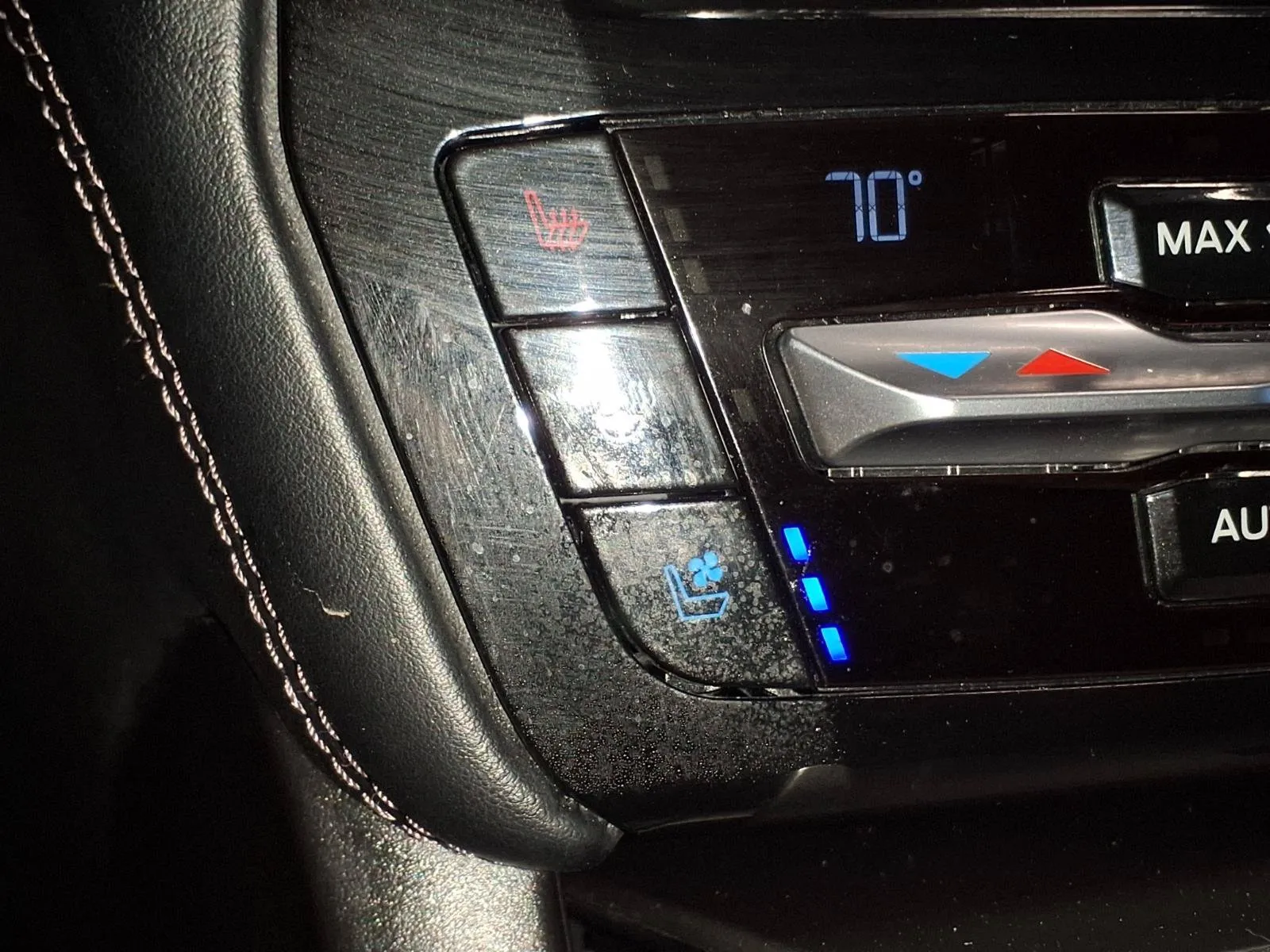 Ford Explorer photo 21