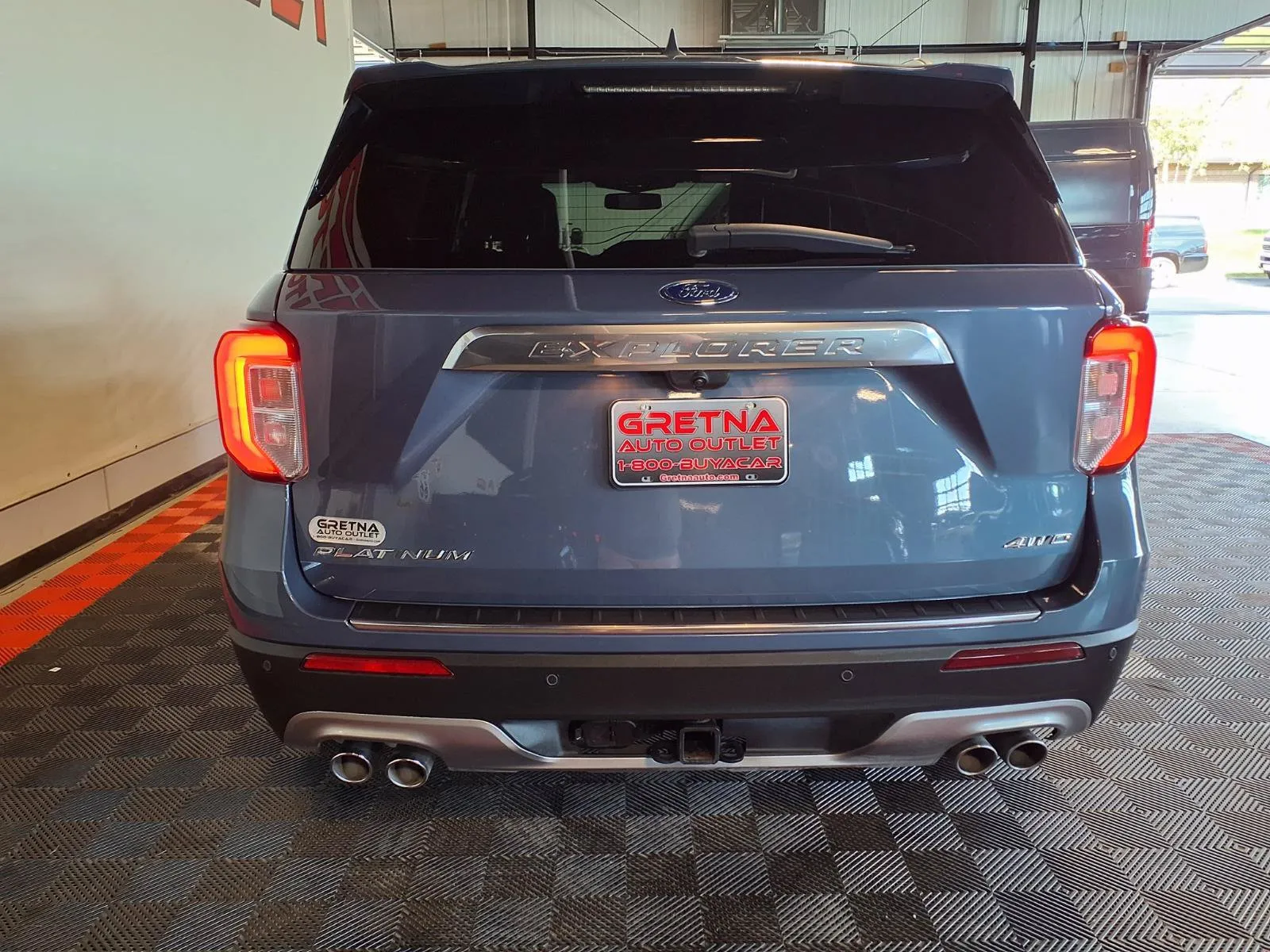 Ford Explorer photo 6