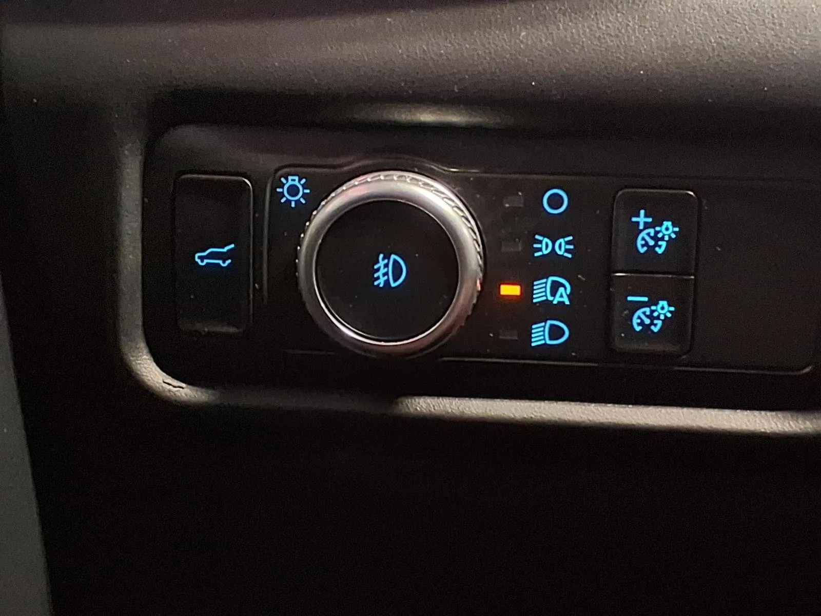Ford Explorer photo 29