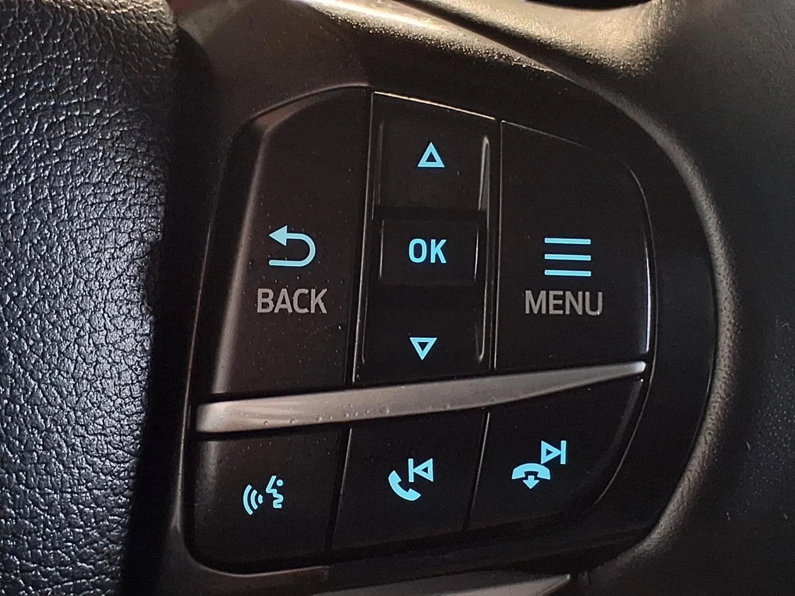 Ford Explorer photo 27