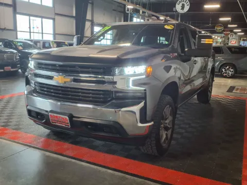 More photos of 2020 Chevrolet Silverado 1500 LT at Gretna Auto Outlet, NE