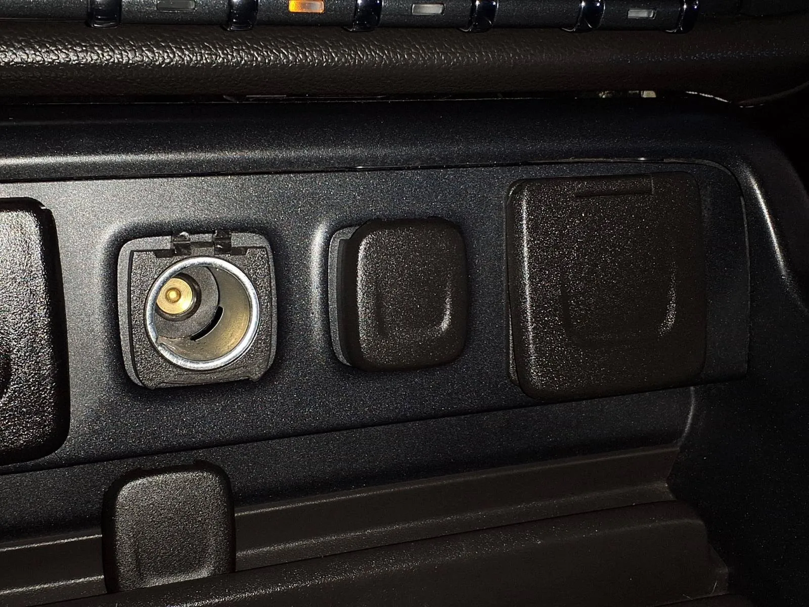 Chevrolet Silverado photo 22