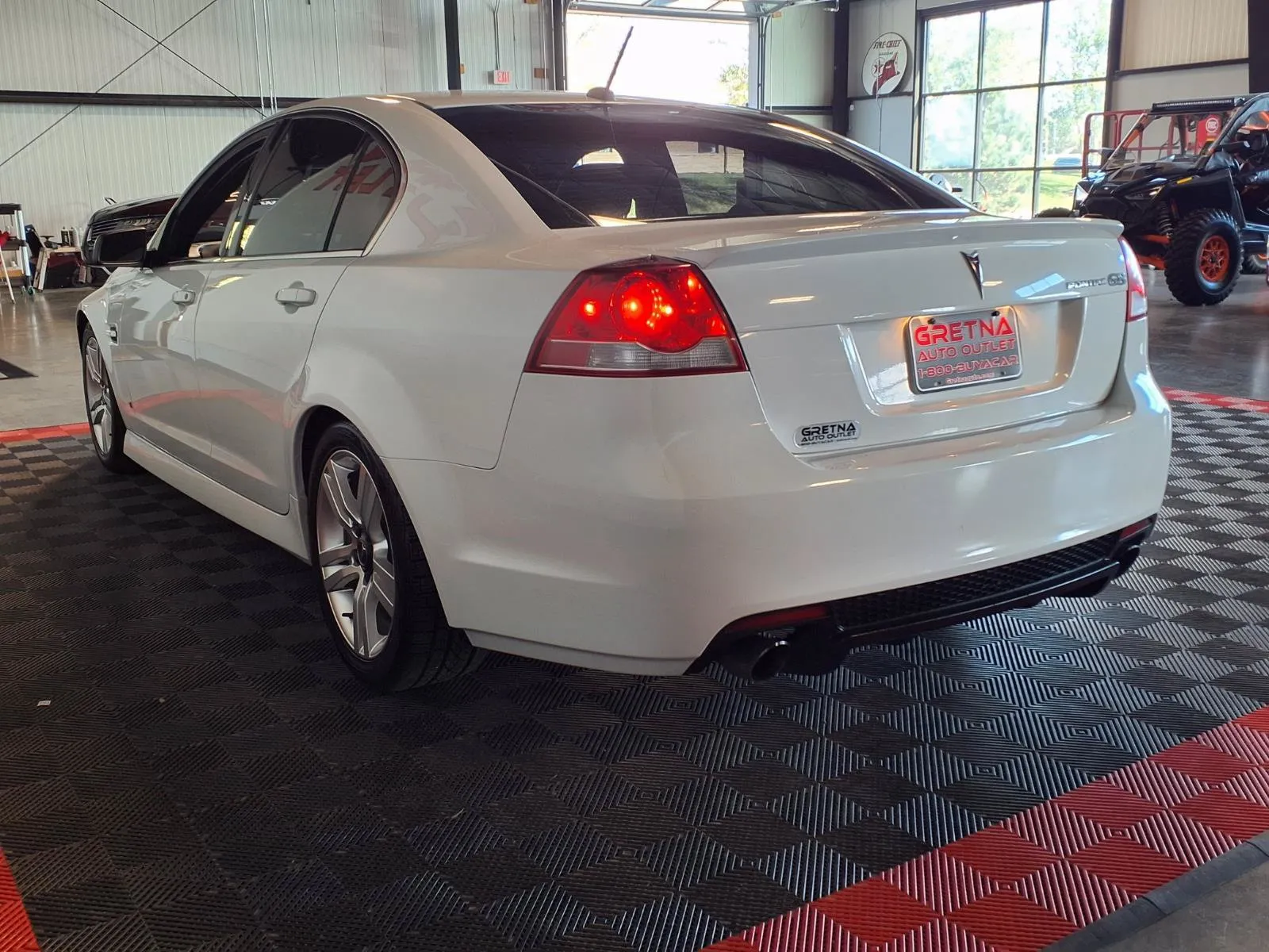 Pontiac G8 photo 5