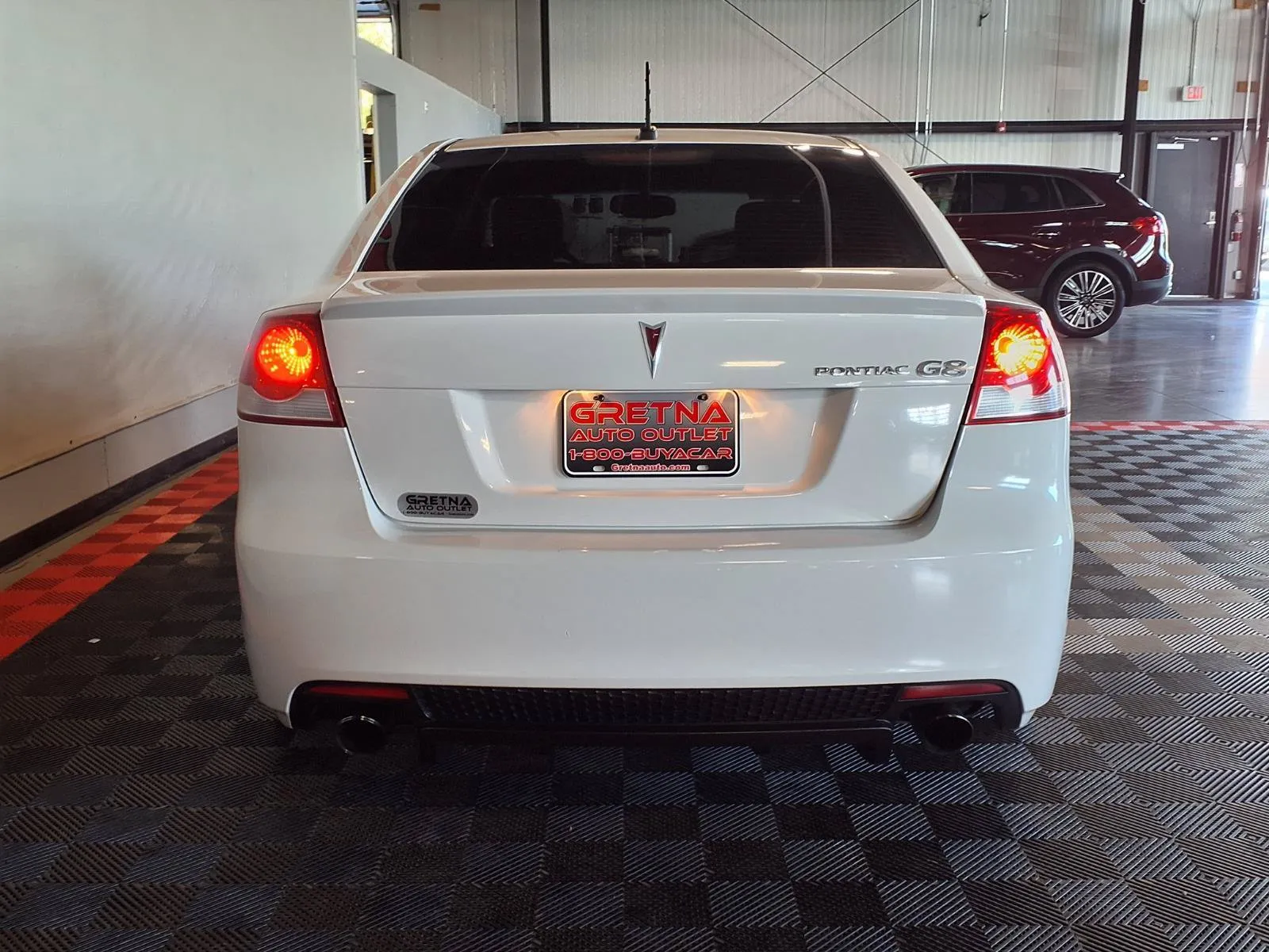 Pontiac G8 photo 6